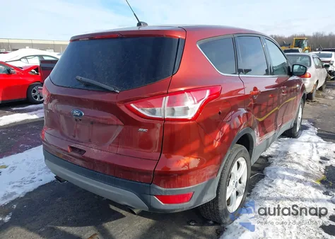 2015 Ford Escape Se z USA, uszkodzony, nr VIN 1FMCU0G71FUC75927